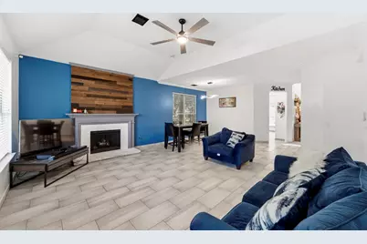 34 Firethorn Place, The Woodlands, TX 77382 - Photo 5