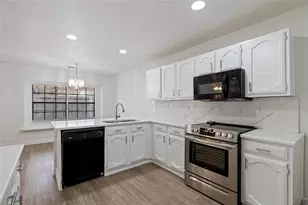 22722 Hawkwood Dr, Spring, TX 77373 - Photo 9