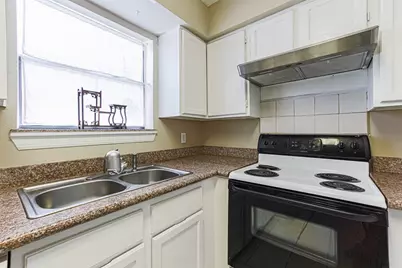 3100 Walnut Bend Lane #422, Houston, TX 77042 - Photo 3