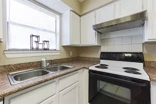 3100 Walnut Bend Ln, Houston, TX 77042 - Photo 3