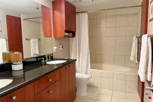 3311 Yupon St, Houston, TX 77006 - Photo 13