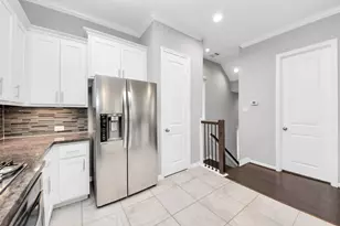 2219 Bellefontaine St, Houston, TX 77030 - Photo 11