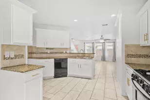15631 S Fall Fern Cir, Houston, TX 77044 - Photo 11