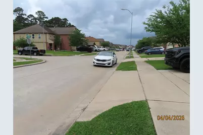 15631 S Fall Fern Circle, Houston, TX 77044 - Photo 11