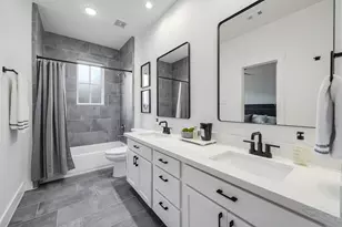 5537 Petty St, Houston, TX 77007 - Photo 29
