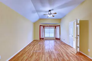 1960 Greentree Dr, Huntsville, TX 77340 - Photo 23