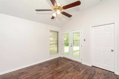 203 Cool Cove, Montgomery, TX 77356 - Photo 15