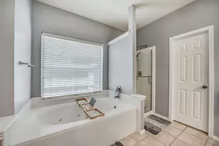 406 Ashberry Ct, League City, TX 77573 - Photo 31