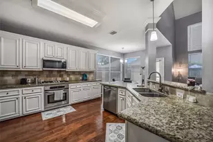 406 Ashberry Ct, League City, TX 77573 - Photo 21