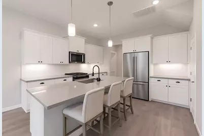 5205 Amber Sunrise Drive, Houston, TX 77018 - Photo 3