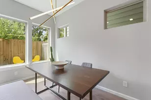 5205 Amber Sunrise Dr, Houston, TX 77018 - Photo 7