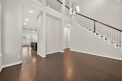 4926 Thunder Creek Ln, Sugar Land, TX 77479 - Photo 9