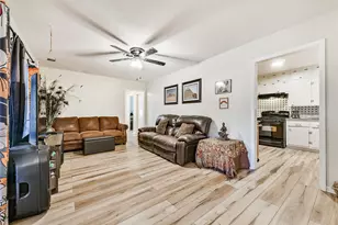 222 Linda St, Deer Park, TX 77536 - Photo 3