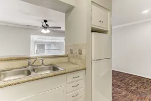 3414 Garrott St, Houston, TX 77006 - Photo 7