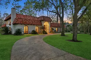 411 Hunters Park Ln, Houston, TX 77024 - Photo 1