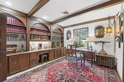 411 Hunters Park Lane, Houston, TX 77024 - Photo 9