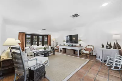 411 Hunters Park Lane, Houston, TX 77024 - Photo 11