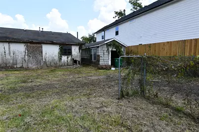 8206 Sterlingshire Street, Houston, TX 77078 - Photo 7