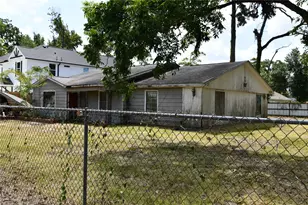 8206 Sterlingshire St, Houston, TX 77078 - Photo 3