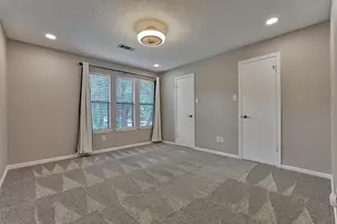 9 Southfork Pines Ct, Spring, TX 77381 - Photo 17
