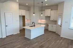 106 West Coralburst Loop, Montgomery, TX 77316 - Photo 3