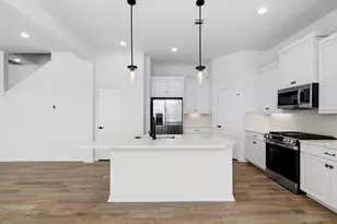 106 West Coralburst Loop, Montgomery, TX 77316 - Photo 5