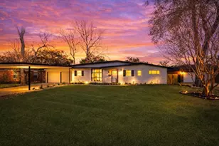 10042 Lazy Oaks St, Houston, TX 77080 - Photo 3