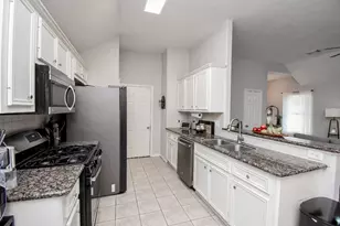 1909 W Texas Ave, Baytown, TX 77520 - Photo 17