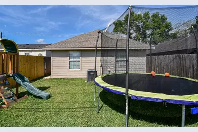 1909 W Texas Avenue, Baytown, TX 77520 - Photo 37