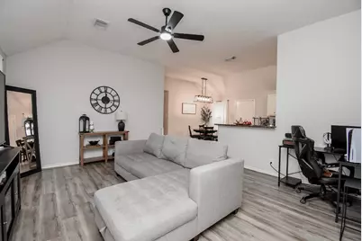 1909 W Texas Avenue, Baytown, TX 77520 - Photo 9