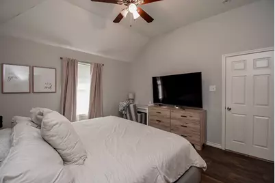 1909 W Texas Avenue, Baytown, TX 77520 - Photo 25