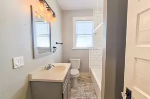 4302 Ave Q 1/2, Galveston, TX 77550 - Photo 7