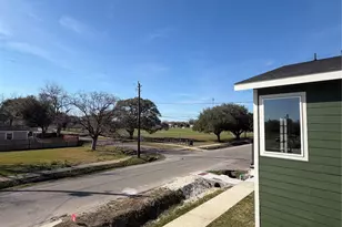 9319 Noel St, Houston, TX 77033 - Photo 11