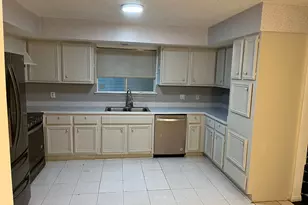 12915 Ashford Knoll Dr, Houston, TX 77082 - Photo 9