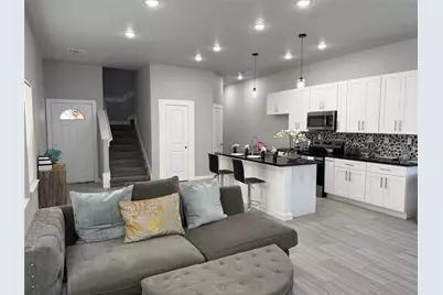 215 S 7 Th Street S, Beasley, TX 77417 - Photo 5