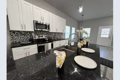 215 S 7 Th Street S, Beasley, TX 77417 - Photo 7
