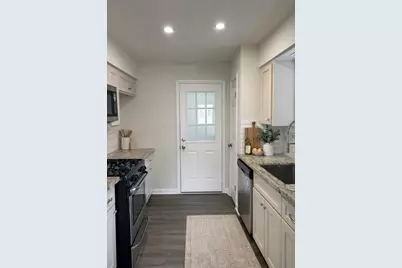 10322 Sageburrow Drive, Houston, TX 77089 - Photo 11