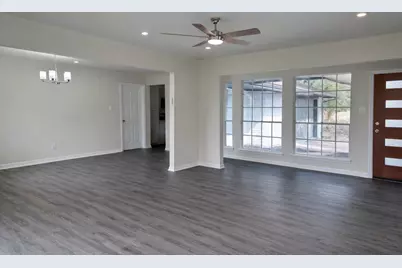 10322 Sageburrow Drive, Houston, TX 77089 - Photo 9