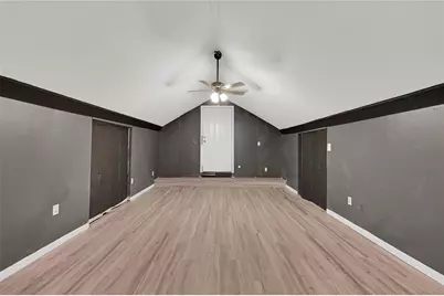 310 N Rock Island Street #4, Angleton, TX 77515 - Photo 3