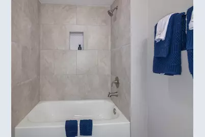 112 Oakdale Street, Dayton, TX 77535 - Photo 35