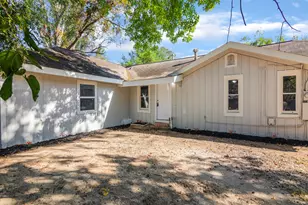 112 Oakdale St, Dayton, TX 77535 - Photo 5