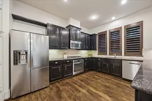 5612 Darling St, Houston, TX 77007 - Photo 9