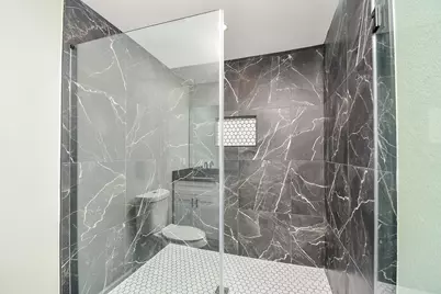 5850 Duxbury Street, Houston, TX 77035 - Photo 21