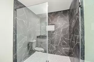 5850 Duxbury St, Houston, TX 77035 - Photo 21