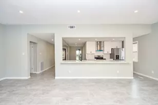 5850 Duxbury St, Houston, TX 77035 - Photo 11