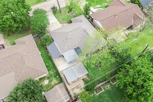 10515 Eddystone Dr, Houston, TX 77043 - Photo 29