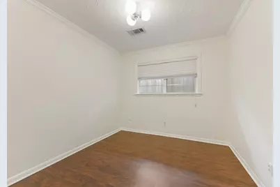 10515 Eddystone Drive, Houston, TX 77043 - Photo 19