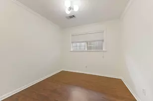 10515 Eddystone Dr, Houston, TX 77043 - Photo 19