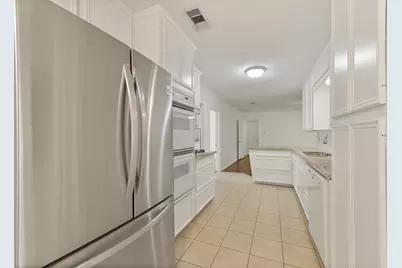 10515 Eddystone Drive, Houston, TX 77043 - Photo 13