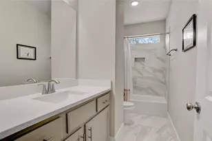 2510 Zemmer Ln, Houston, TX 77008 - Photo 25